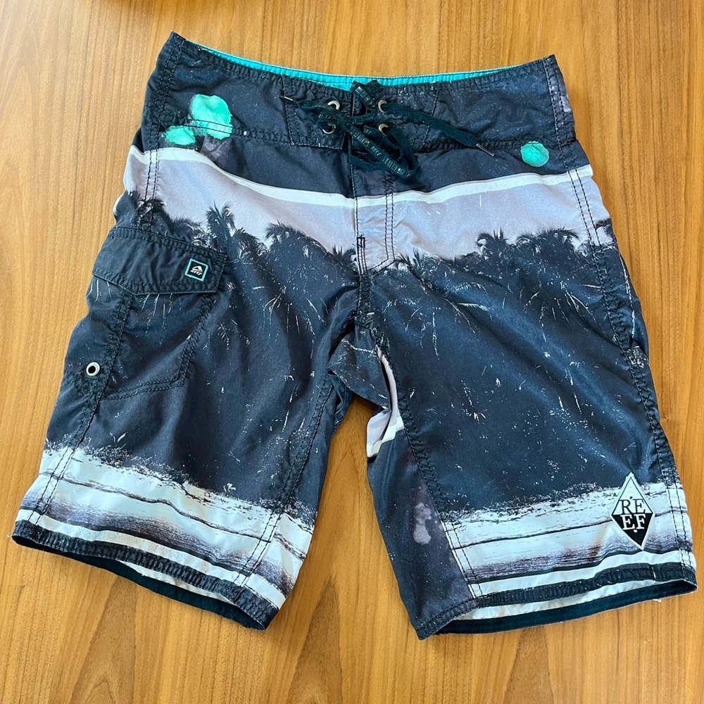 Reef Tropical Black and Gray Board Shorts